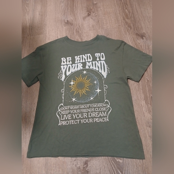 Awake Tops - Love Yourself In This Awake Graphic Be Kind To Your Mind Tee. Size Small. Green